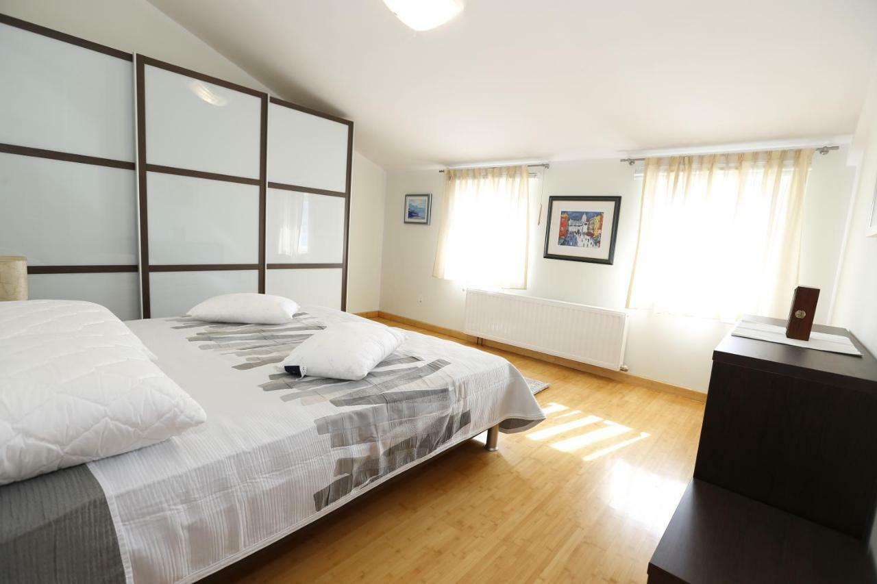 באסקה Apartment Bojan With Terrace And Sea View מראה חיצוני תמונה